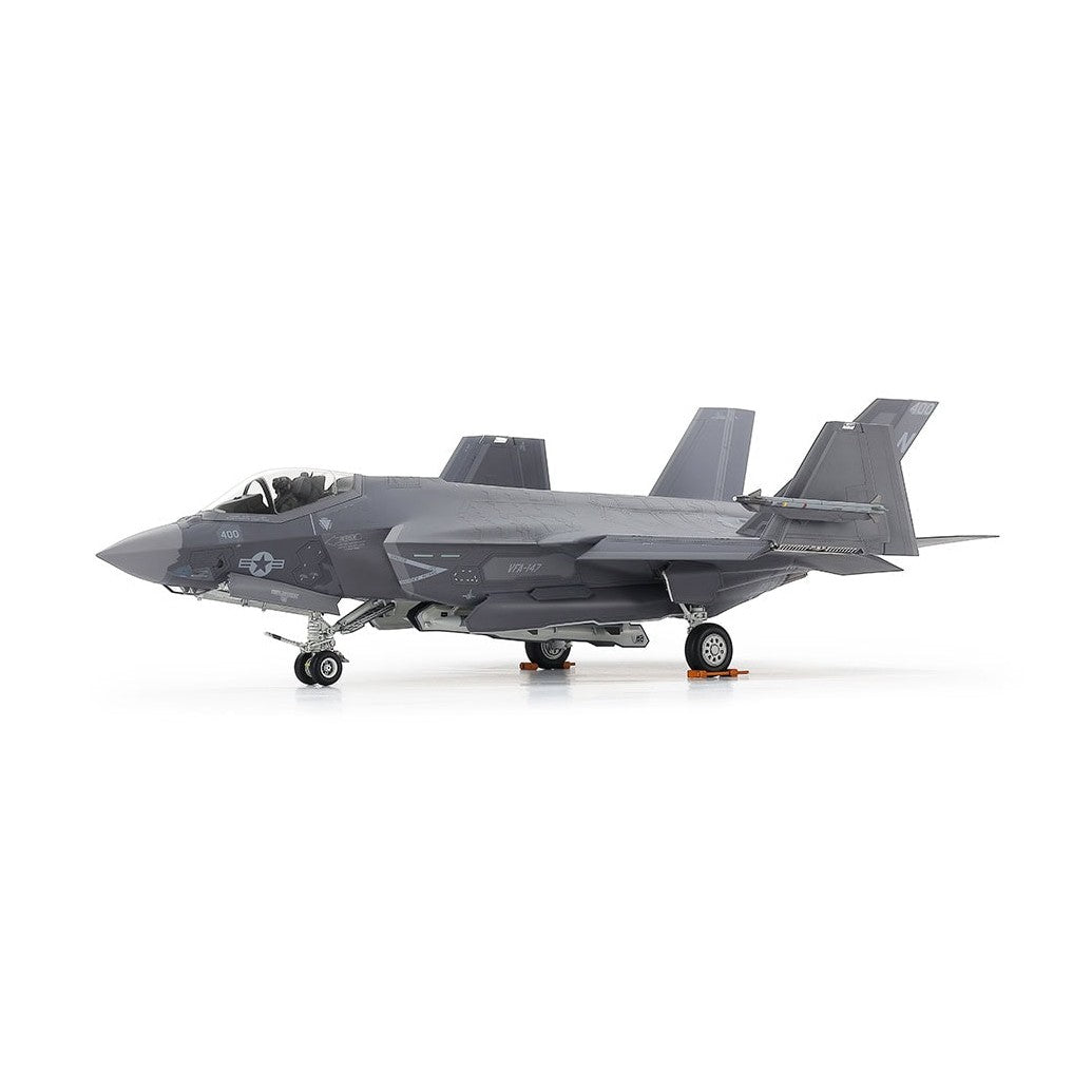 Tamiya 1/48 Aircraft 61127 F-35C Lightning II 組裝模型