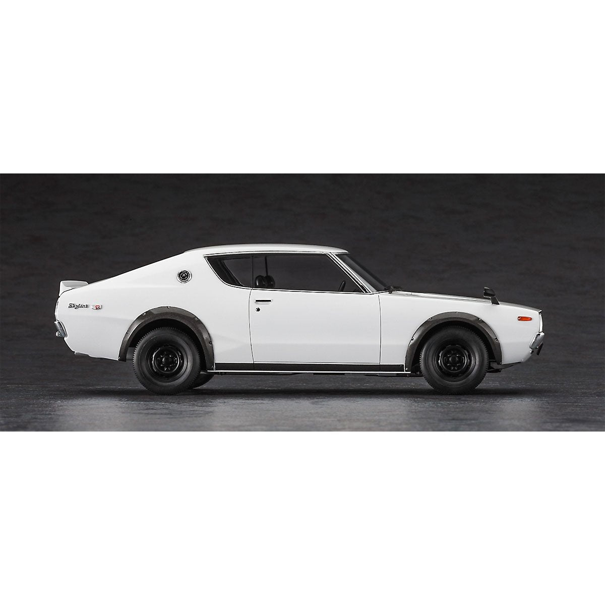 Hasegawa 1/24 HC 49 NISSAN SKYLINE 2000GT-R 組裝模型 - TwinnerModel