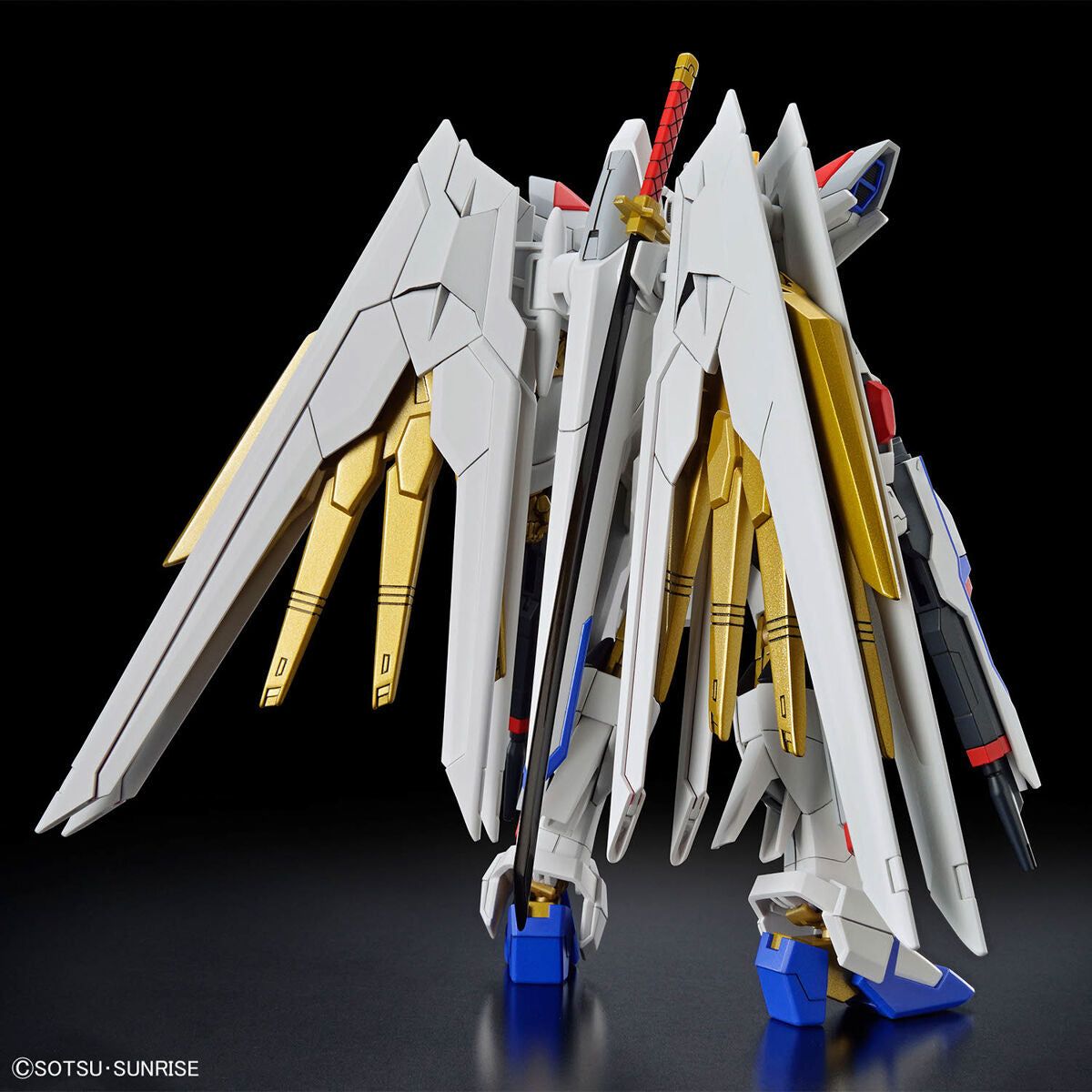 Bandai 1/100 HGCE 246 突擊自由高達極 組裝模型 - TwinnerModel