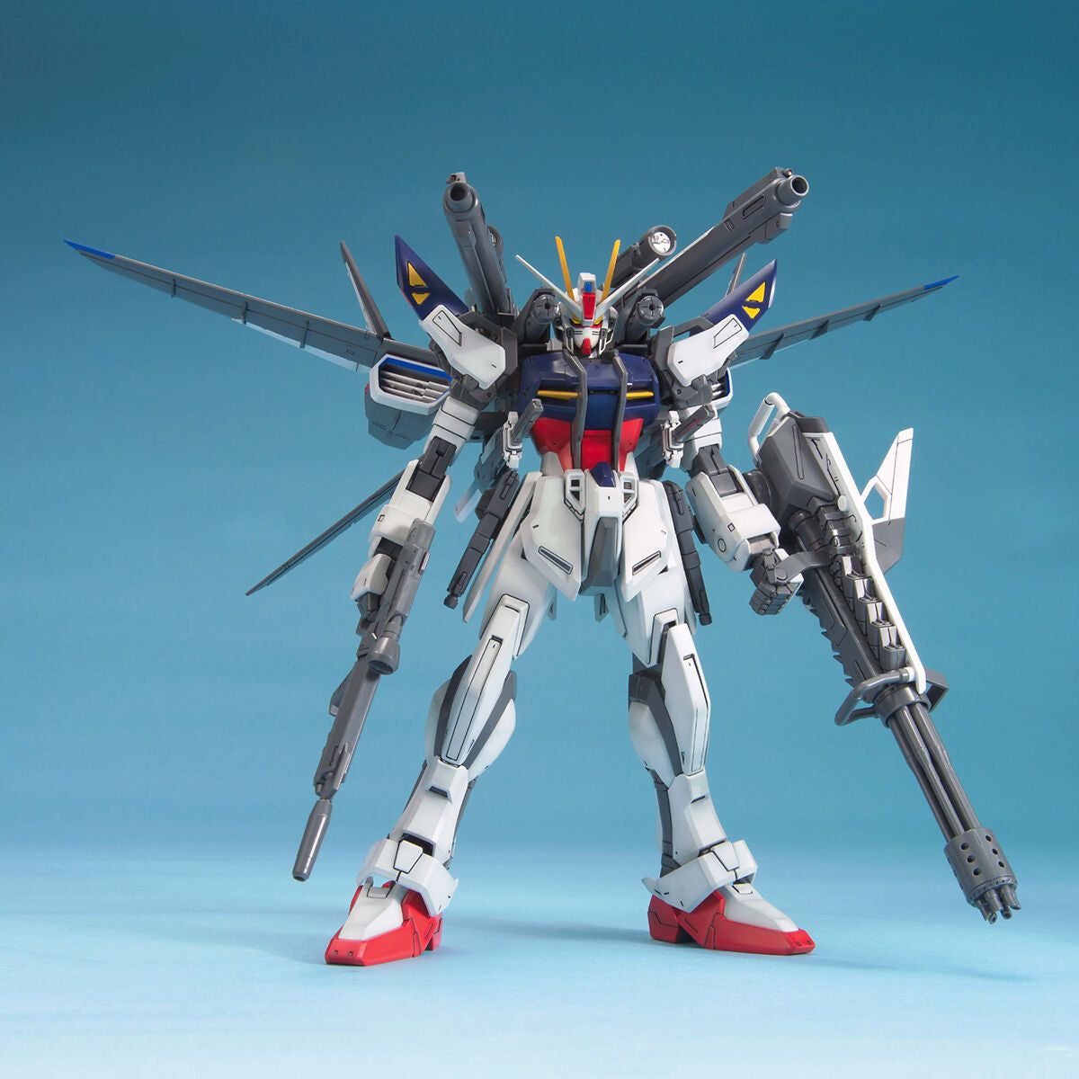 Bandai 1/100 MG 突擊高達E + IWSP (盧卡斯專用) 組裝模型 - TwinnerModel