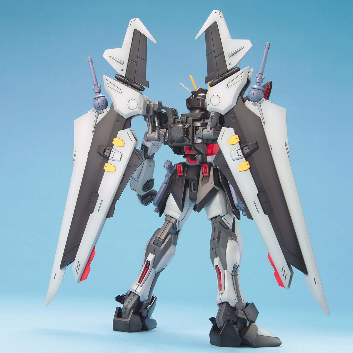 Bandai 1/100 MG GAT-X105E 漆黑攻擊高達 組裝模型 - TwinnerModel