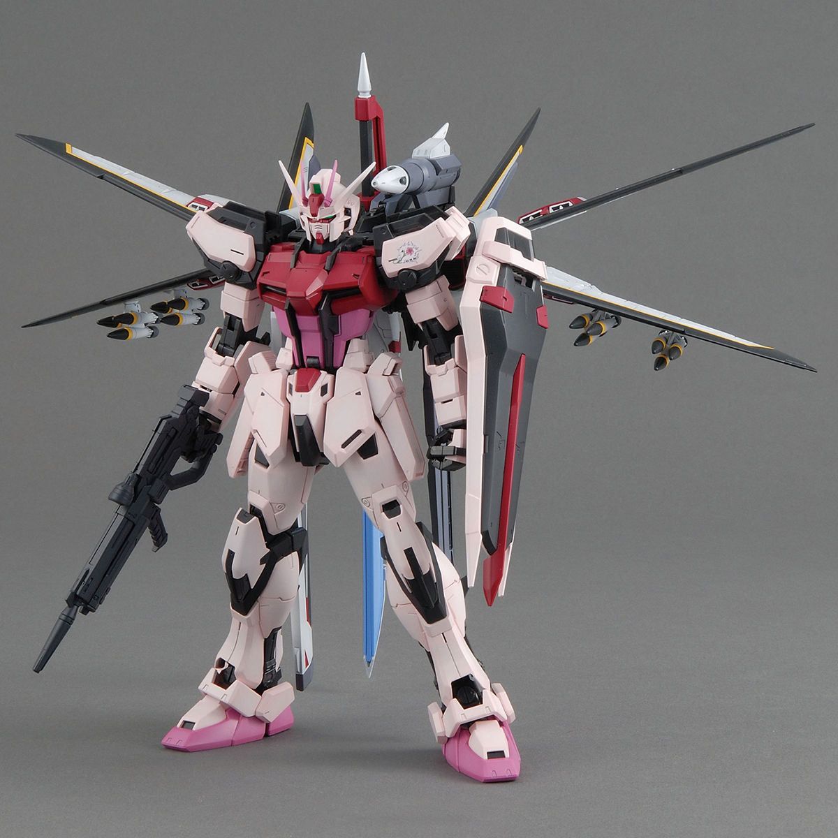 Bandai 1/100 MG 嫣紅突擊高達(鳳凰裝備) Ver.RM 組裝模型 - TwinnerModel