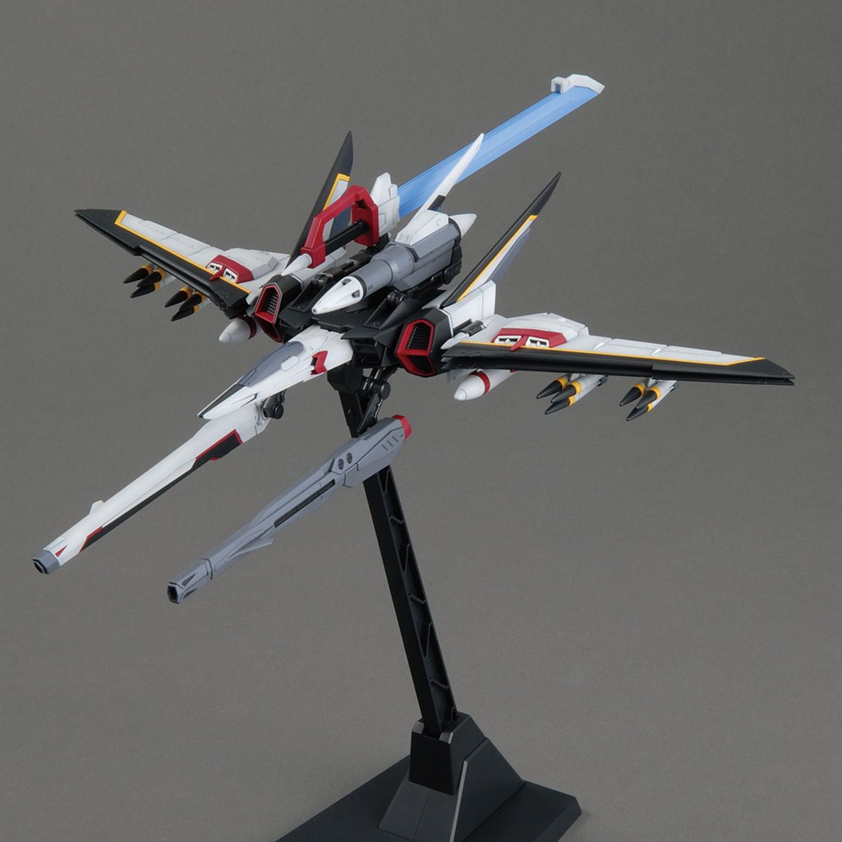 Bandai 1/100 MG 嫣紅突擊高達(鳳凰裝備) Ver.RM 組裝模型 - TwinnerModel