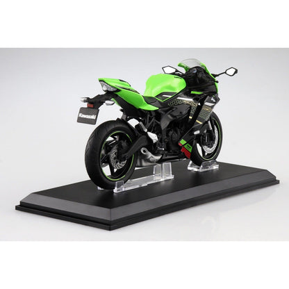 Aoshima 1/12 Finished Bike 川崎NINJA ZX-25R 青檸綠 X 烏木 - TwinnerModel