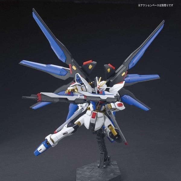 Bandai 1/144 HGUC 201 突擊自由 高達SEED 組裝模型 - TwinnerModel