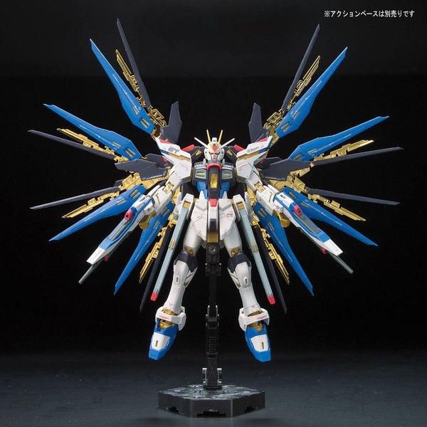 Bandai 1/144 RG 014 ZGMF-X20A 突擊自由高達 組裝模型 - TwinnerModel