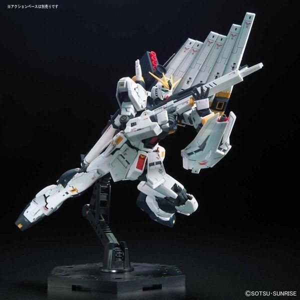 Bandai 1/144 RG 032 ν高達 組裝模型 - TwinnerModel