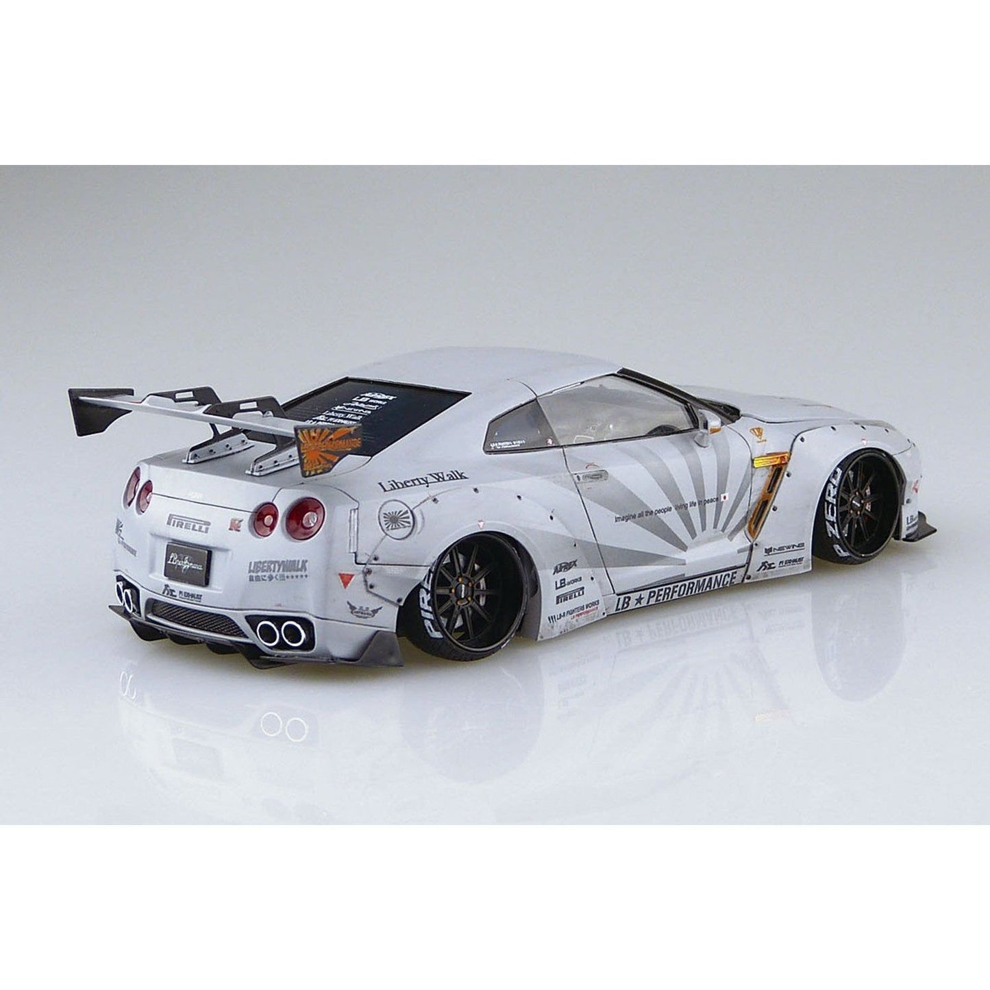 Aoshima 1/24 LB Works 010 日產 R35 GT-R Ver.2 組裝模型 - TwinnerModel