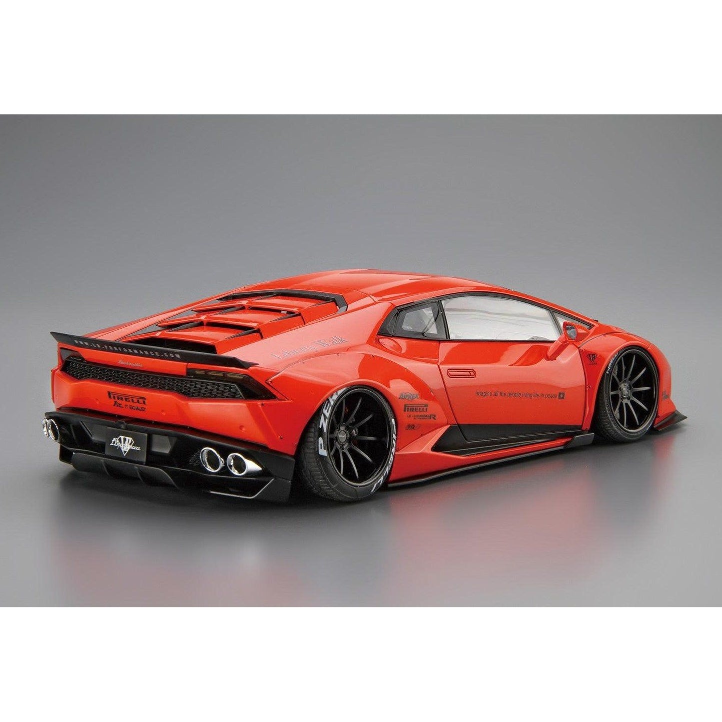 Aoshima 1/24 LB Works 015 LB Works Lamborghini Huracan Ver.1 組裝模型 - TwinnerModel