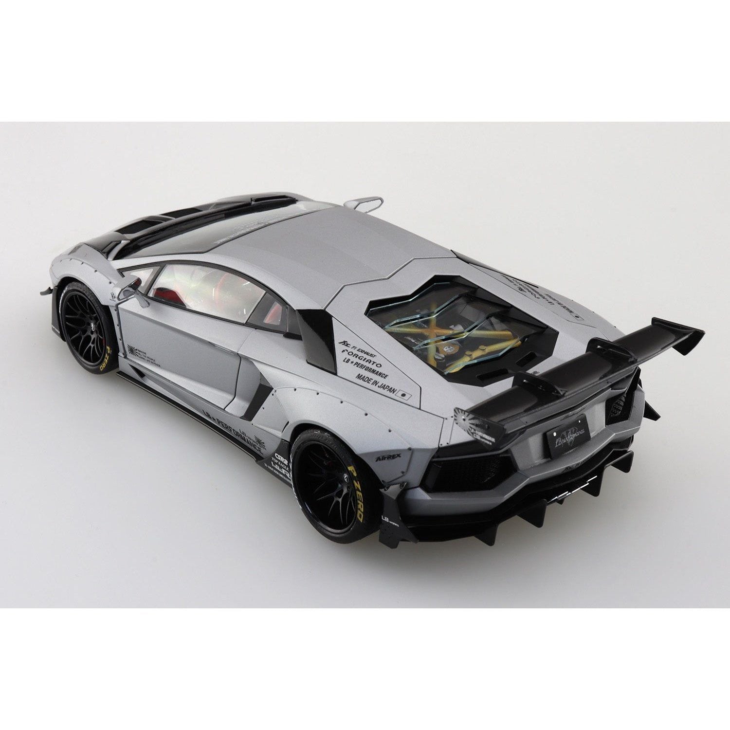 Aoshima 1/24 LB Works 019 蘭博基尼 Aventador 限量版 Ver.1 組裝模型 - TwinnerModel