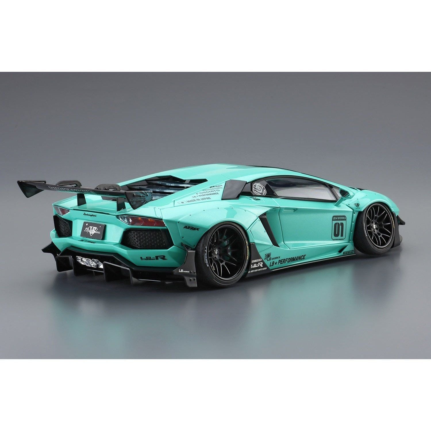 Aoshima 1/24 LB Works 021 Lamborghini Aventador Limited Edition Ver.2 組裝模型 - TwinnerModel