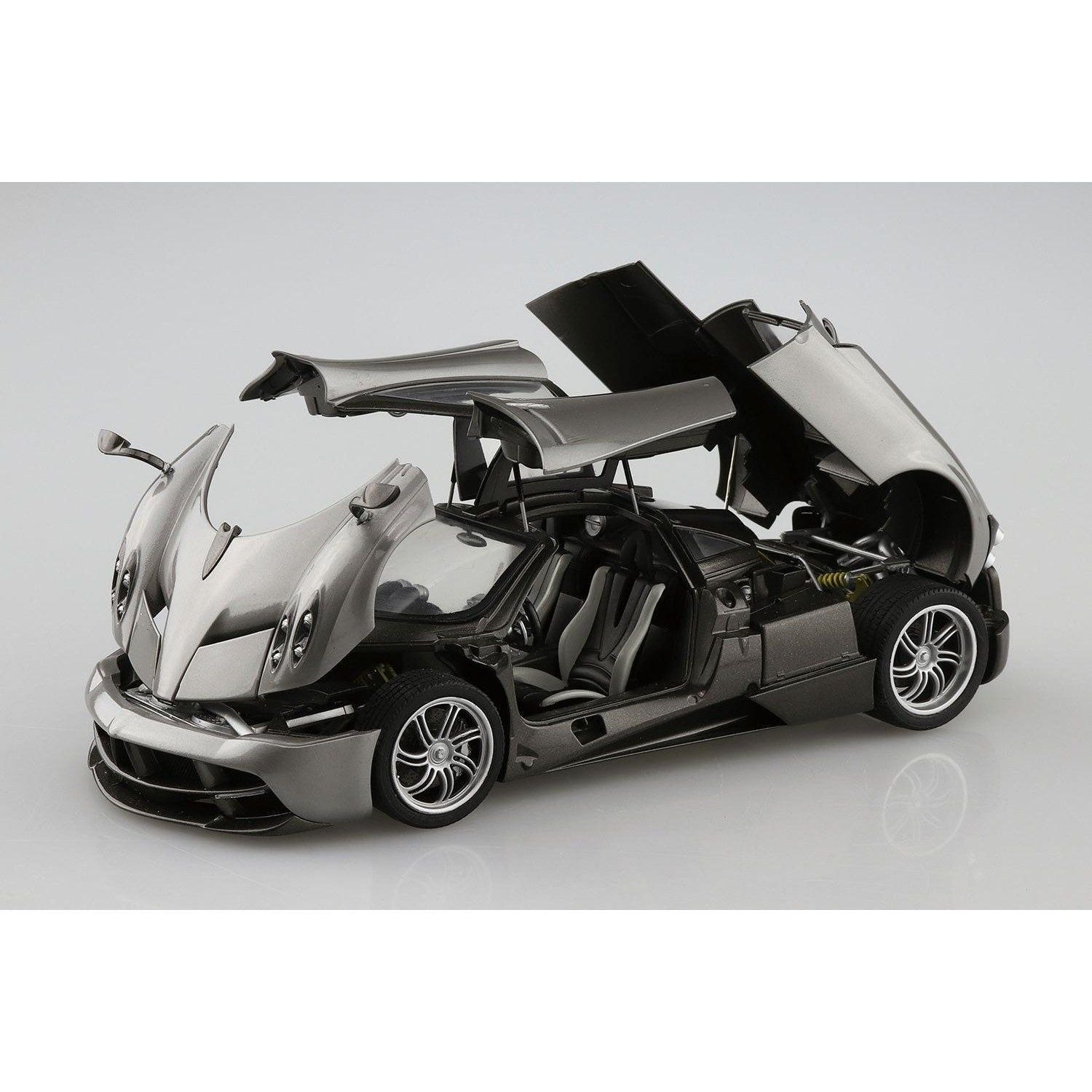 Aoshima 1/24 ZMC 002 帕加尼 Huayra '12 組裝模型 - TwinnerModel