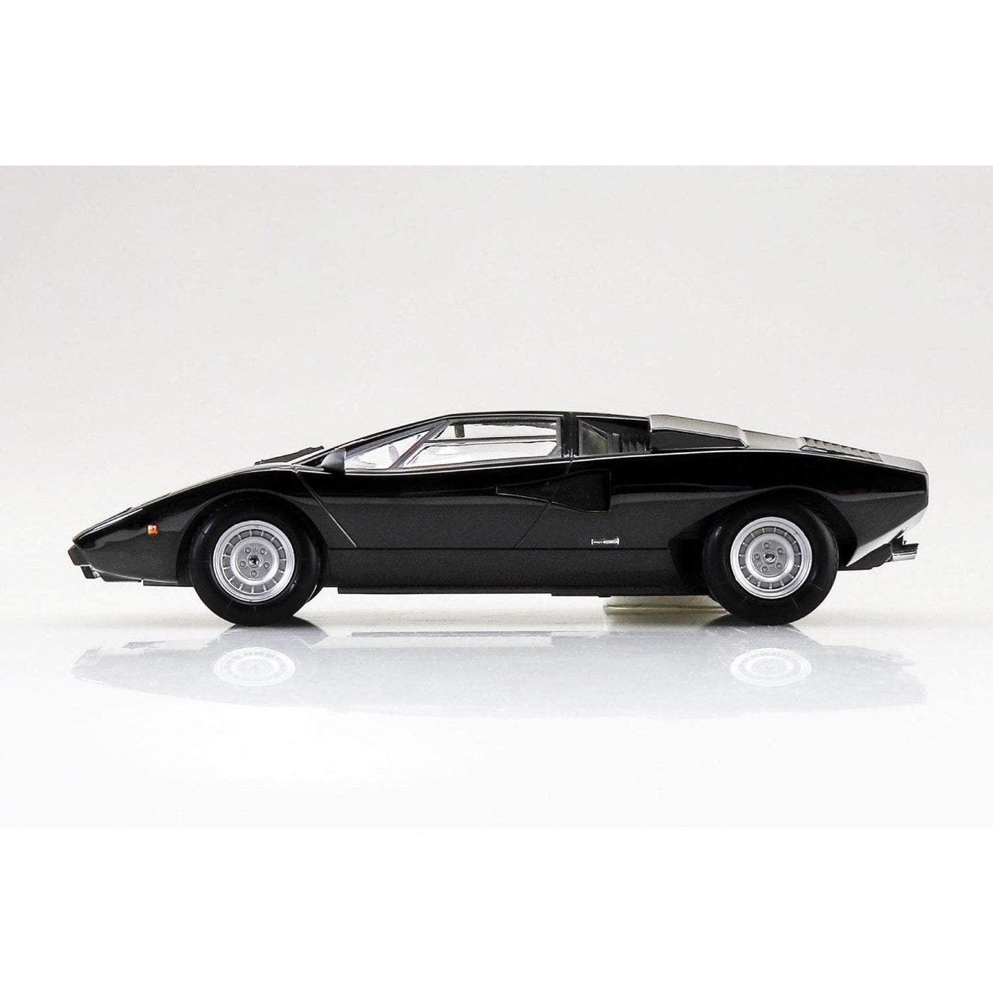 Aoshima 1/32 The SNAP-KIT 20-F 林寶堅尼 Countach LP400( Black ) 組裝模型 - TwinnerModel