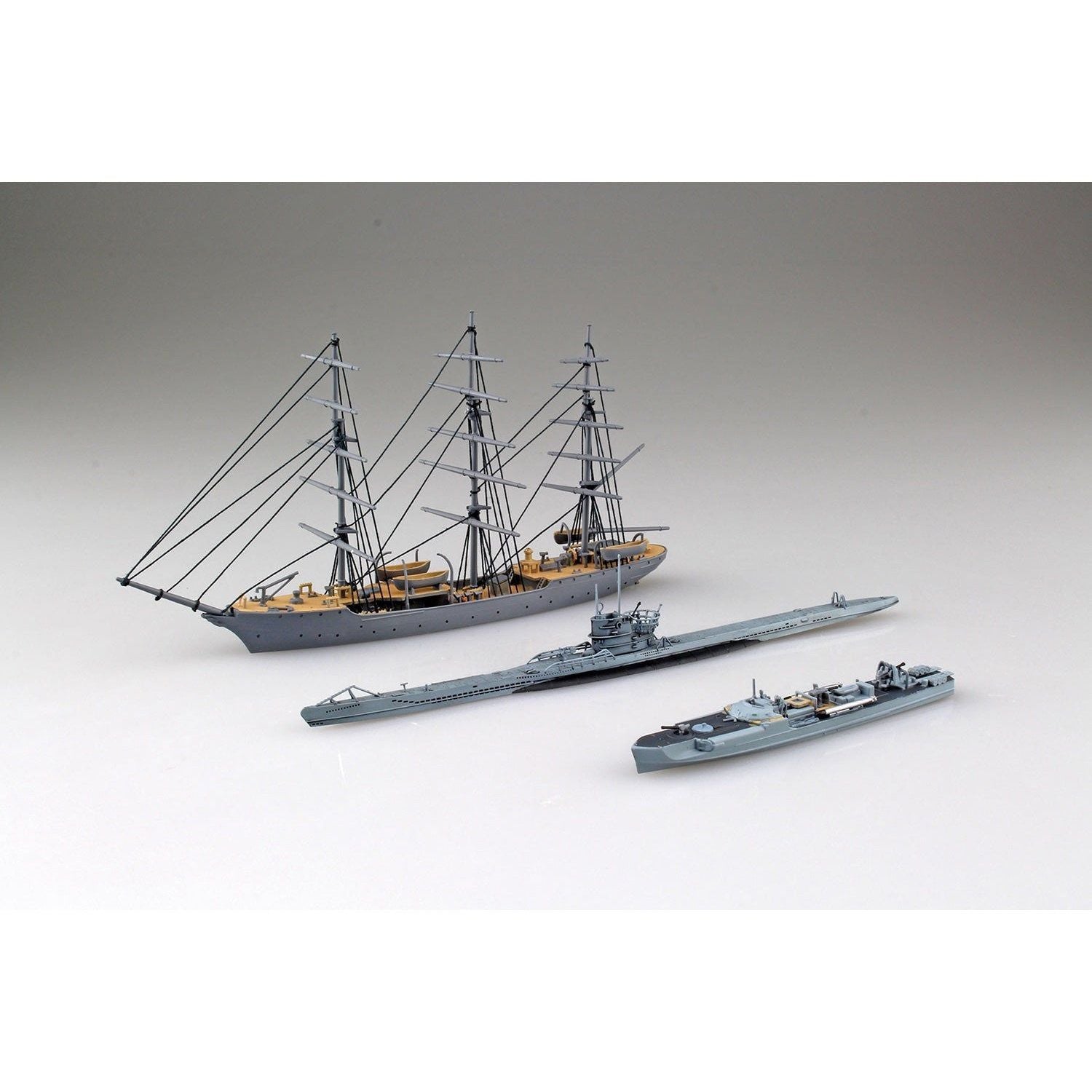 Aoshima 1/350 Ironclad 克利斯蒂安·拉迪奇號帆船、快艇和潛艇 組裝模型 - TwinnerModel