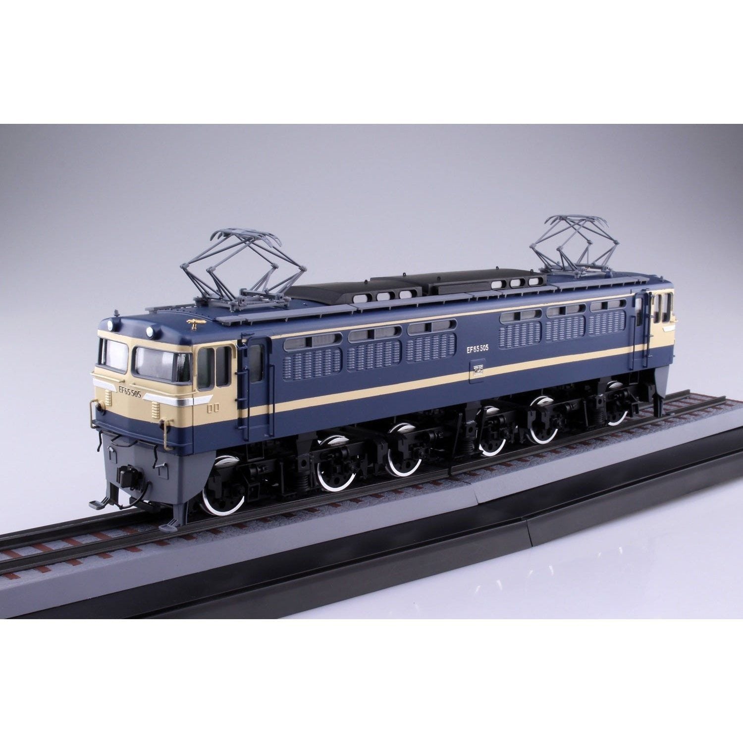 Aoshima 1/50 電気機関車 001 EF65/60 附 鋁輪 組裝模型 - TwinnerModel