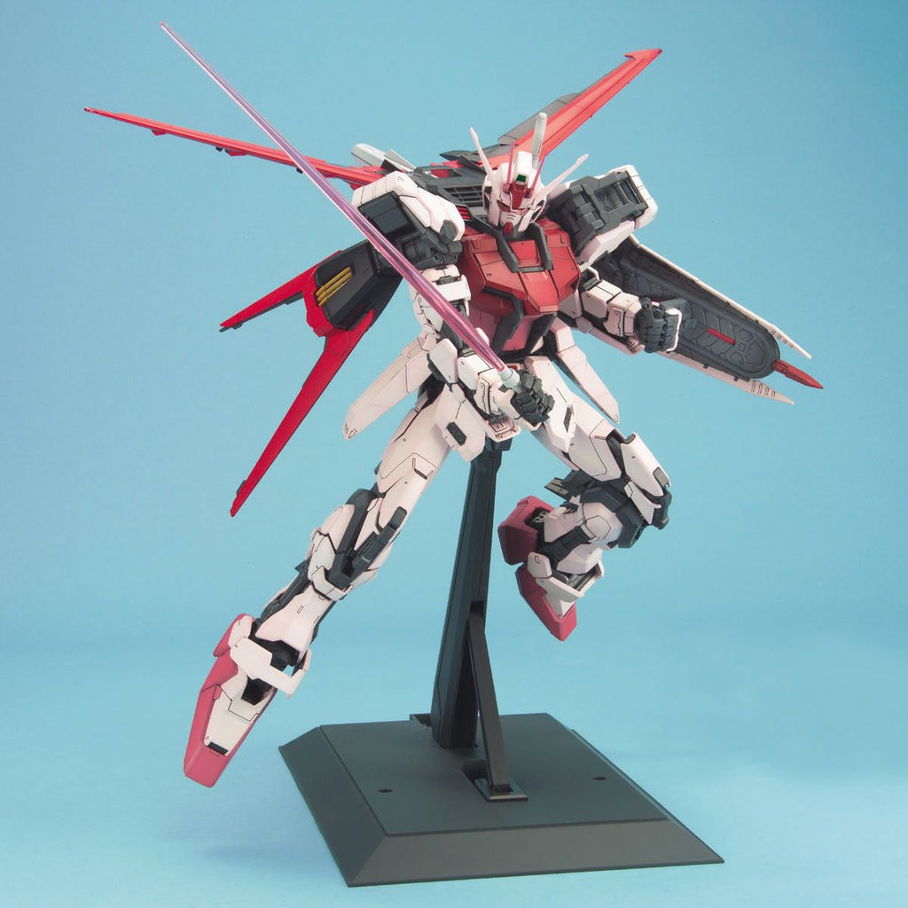 Bandai 1/60 Perfect Grade 嫣紅突擊高達+空中霸王 組裝模型 - TwinnerModel
