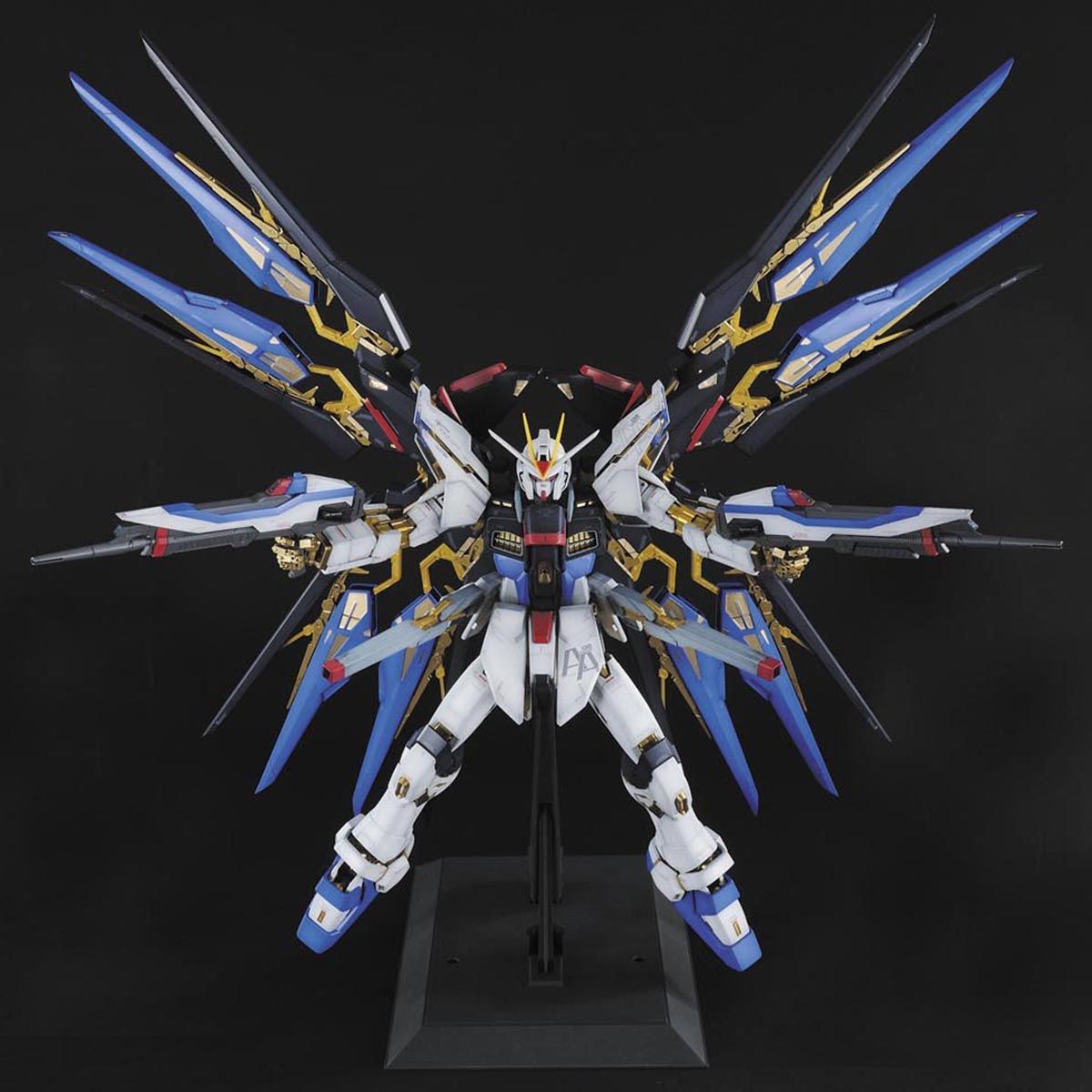 Bandai 1/60 Perfect Grade 突擊自由高達 組裝模型 - TwinnerModel