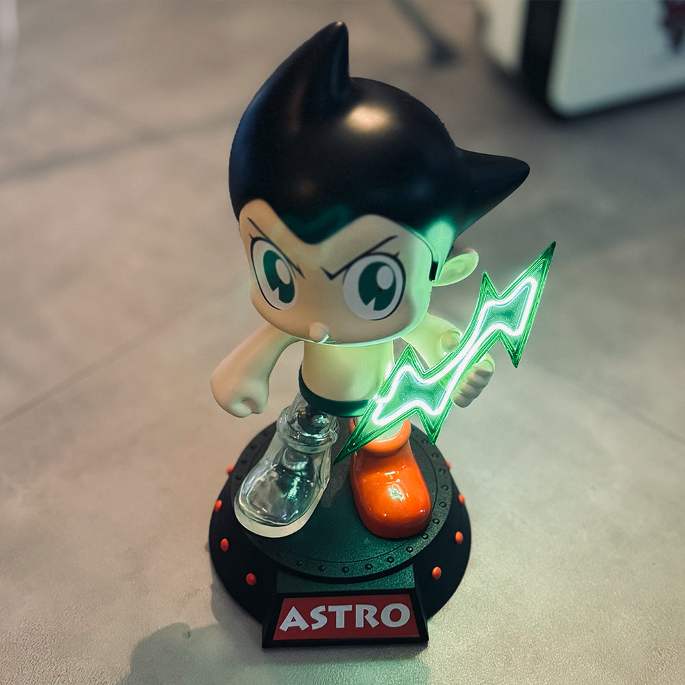 精選預訂 - MindStorm 桌面擺件 系列- 發光 鐵臂阿童木 樹脂雕像