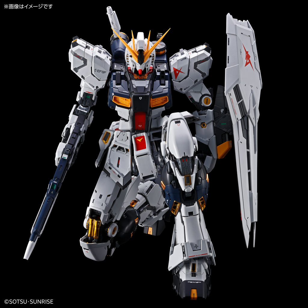 Bandai 1/60 PG Unleashed Nu高達 組裝模型