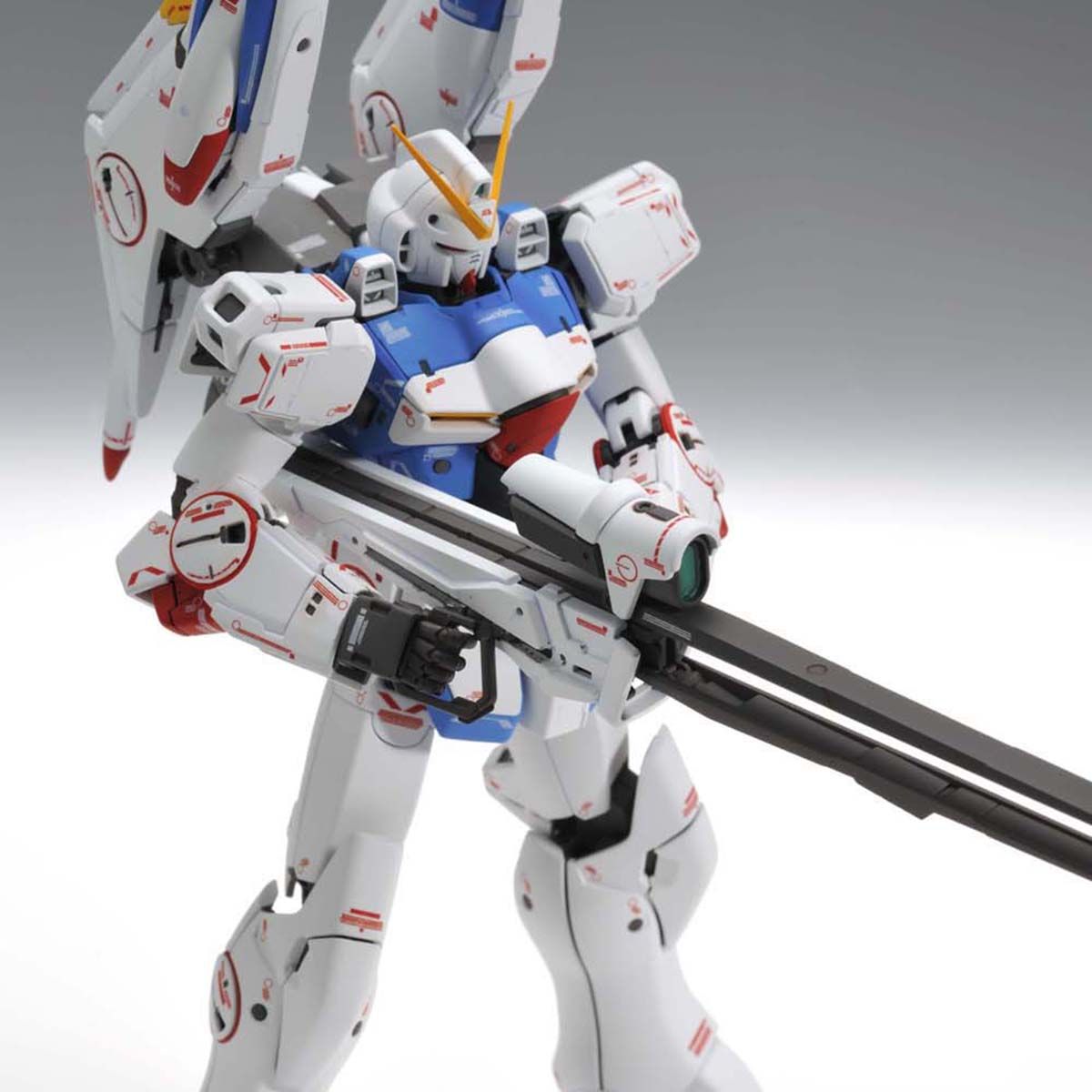 Bandai 1/100 MG V Dash 高達 Ver.Ka 組裝模型