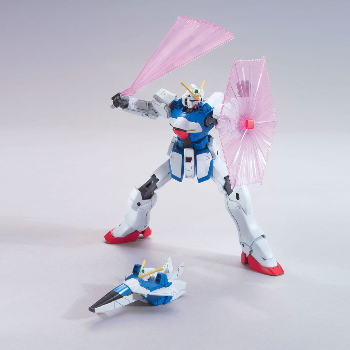 Bandai 1/144 HGUC 165 勝利高達 組裝模型