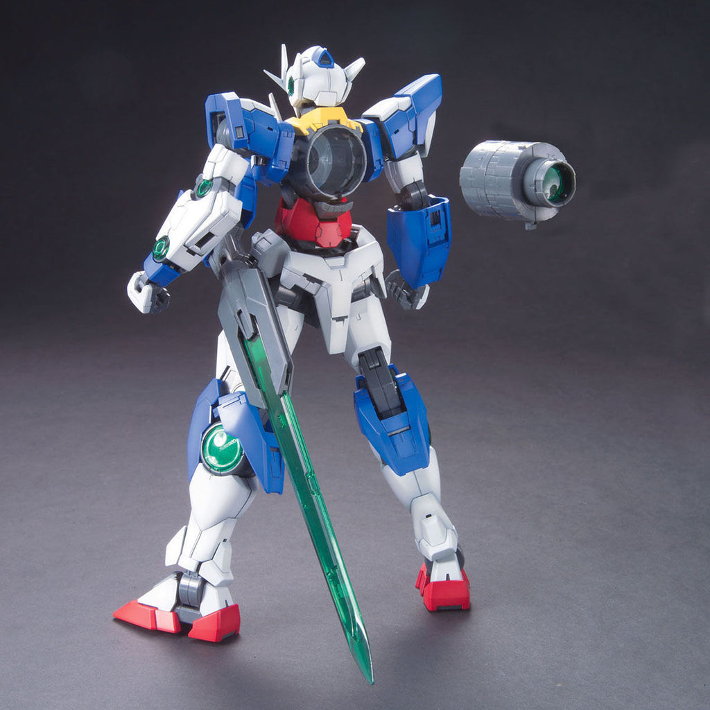 Bandai 1/100 MG 00Q量子型 組裝模型