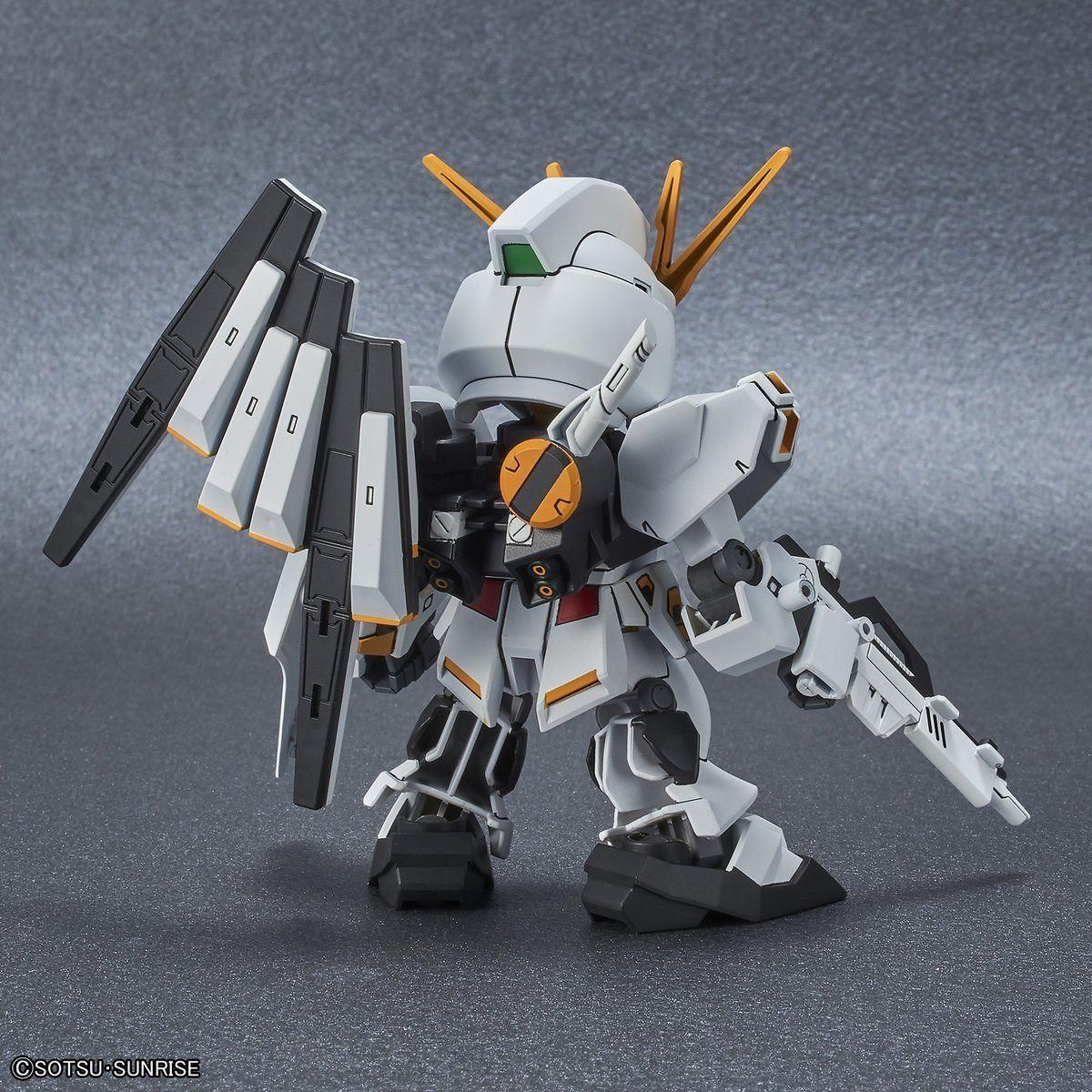Bandai SD Gundam EX Standard 016 NU GUNDAM Plastic Model Kit