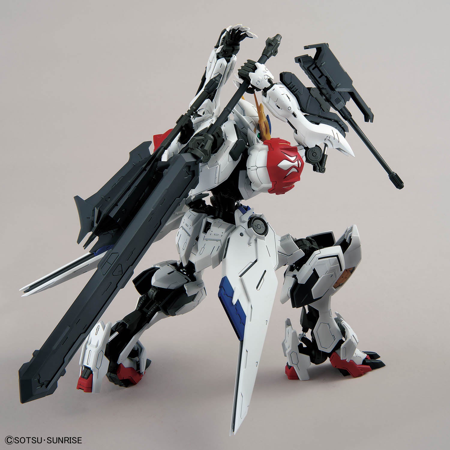 Bandai 1/100 鐵血の孤兒-MG 高達巴巴托司狼式 組裝模型