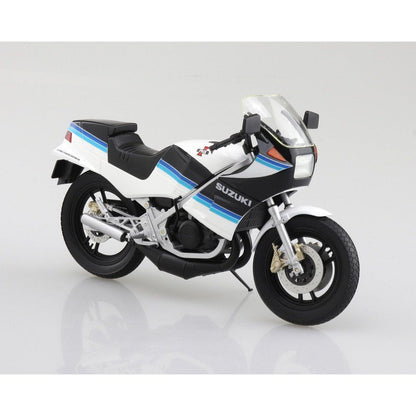 Aoshima 1/12 Finished Bike 鈴木RG250 GAMMA 藍/白 - TwinnerModel