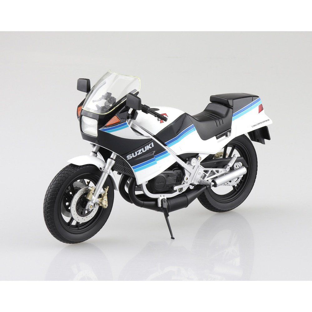 Aoshima 1/12 Finished Bike 鈴木RG250 GAMMA 藍/白 - TwinnerModel