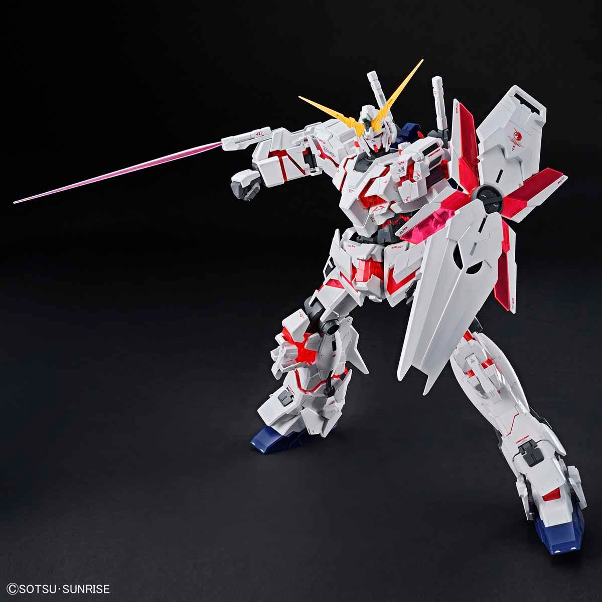 Bandai 1/48 Mega Size Model Unicorn Gundam (Destroy Mode) Plastic Model Kit