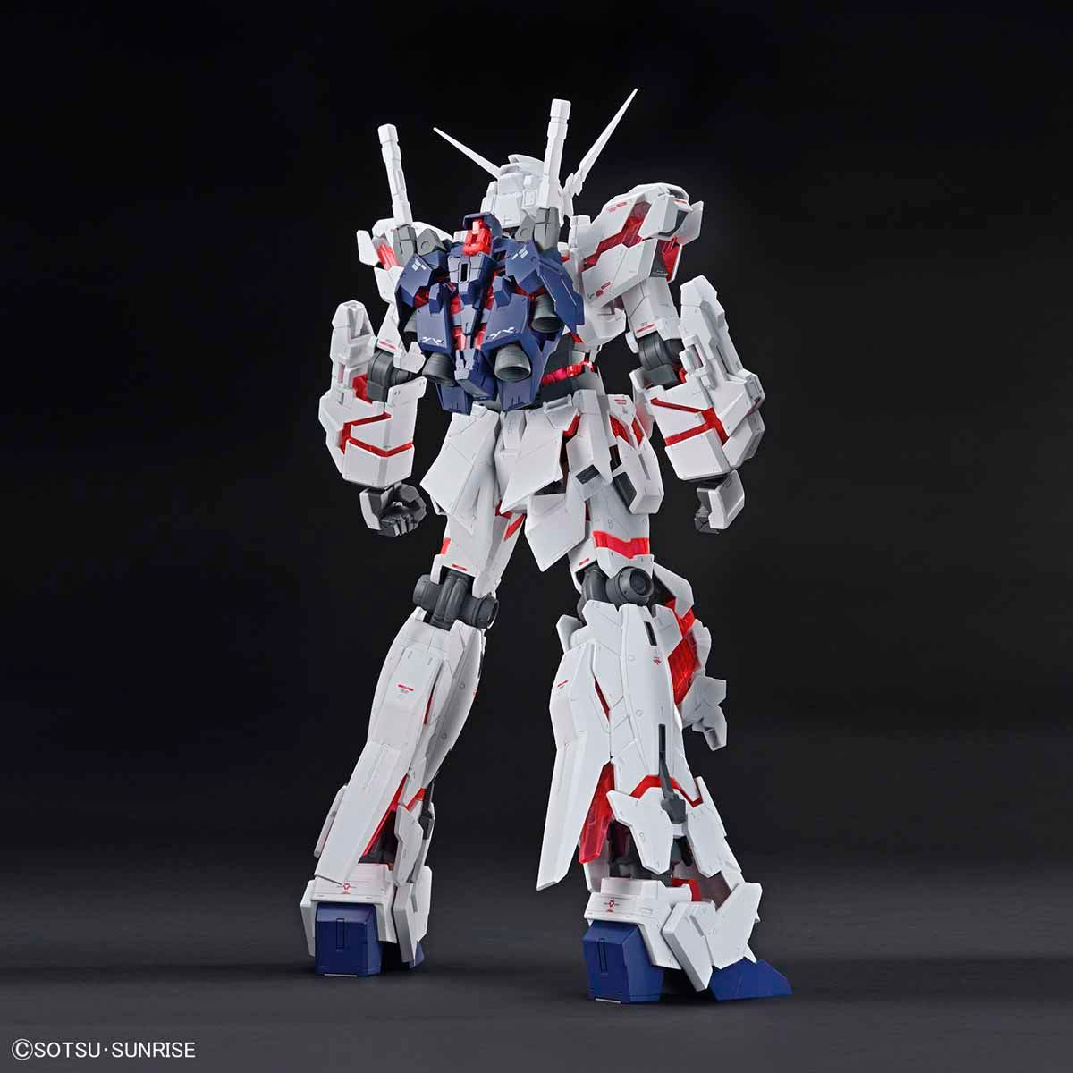 Bandai 1/48 Mega Size Model Unicorn Gundam (Destroy Mode) Plastic Model Kit