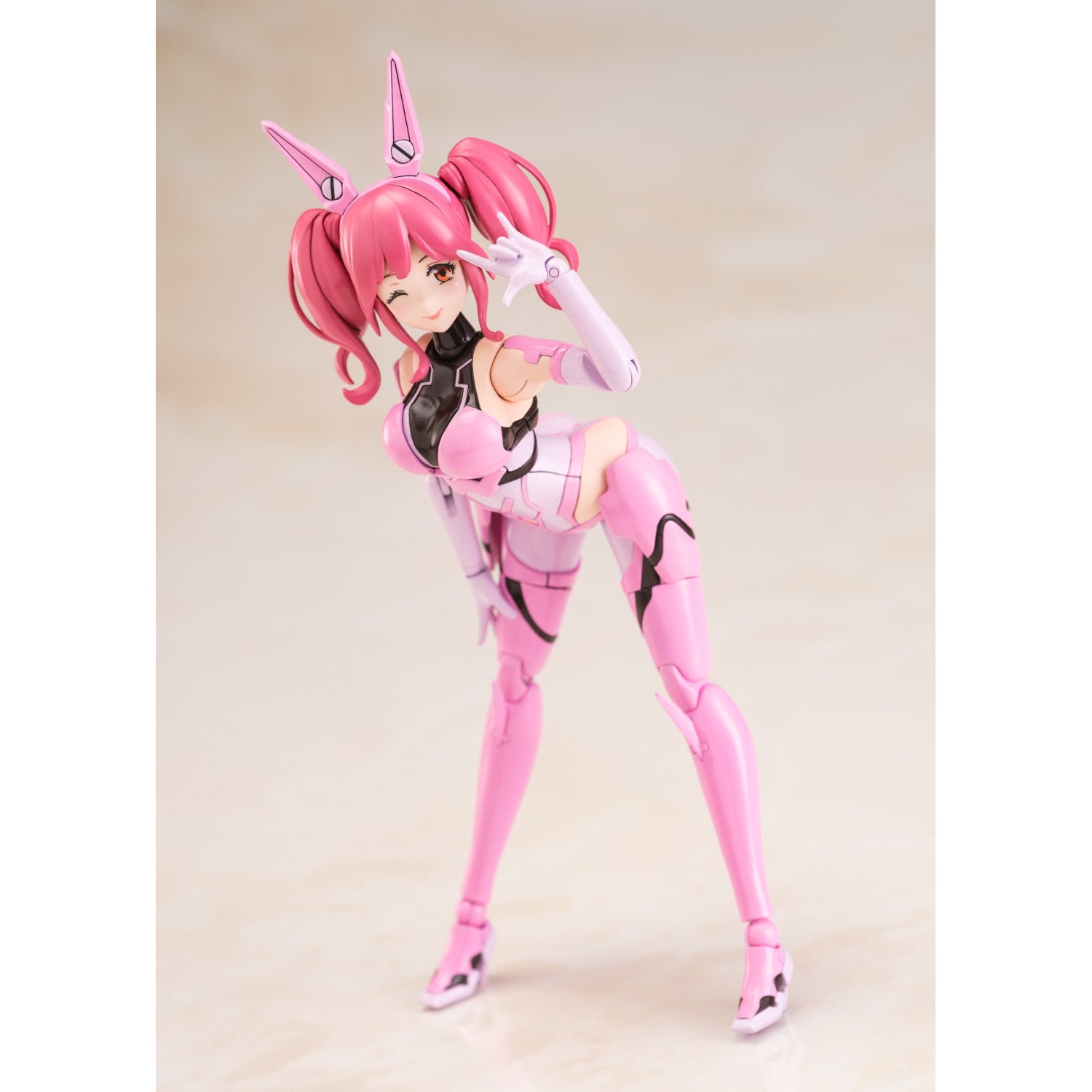 Aoshima 超時空要塞DELTA 女武神 瑪基娜 中島 組裝模型