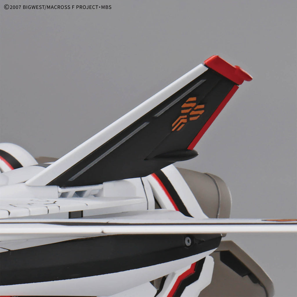 Bandai 1/100 HG-超時空要塞 VF-25F 彌賽亞(早乙女·有人專用機) DX Set 組裝模型