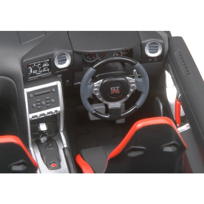 Tamiya 1/24 Sports Car 300 日產 GT-R 組裝模型