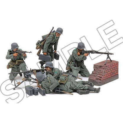 Tamiya 1/35 MM 35386 German Machine Gun Team Set (Mid-WWII) Plastic Model Kit