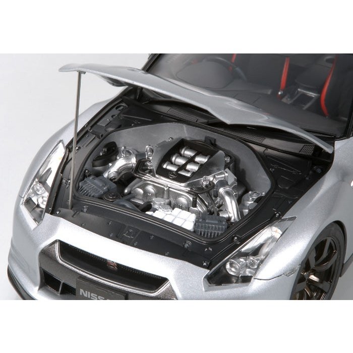 Tamiya 1/24 Sports Car 300 日產 GT-R 組裝模型