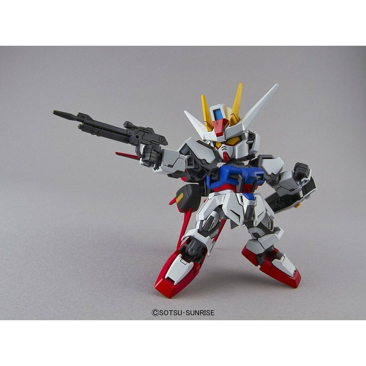 Bandai SD Gundam EX Standard 002 Aile Strike Gundam Plastic Model Kit