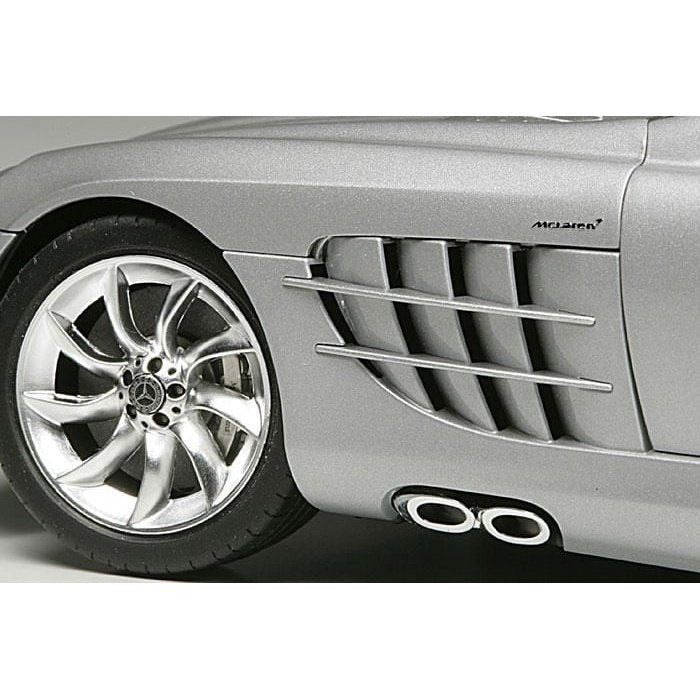 Tamiya 1/24 Sports Car 24290 Mercedes Benz SLR Mclaren Plastic Model Kit