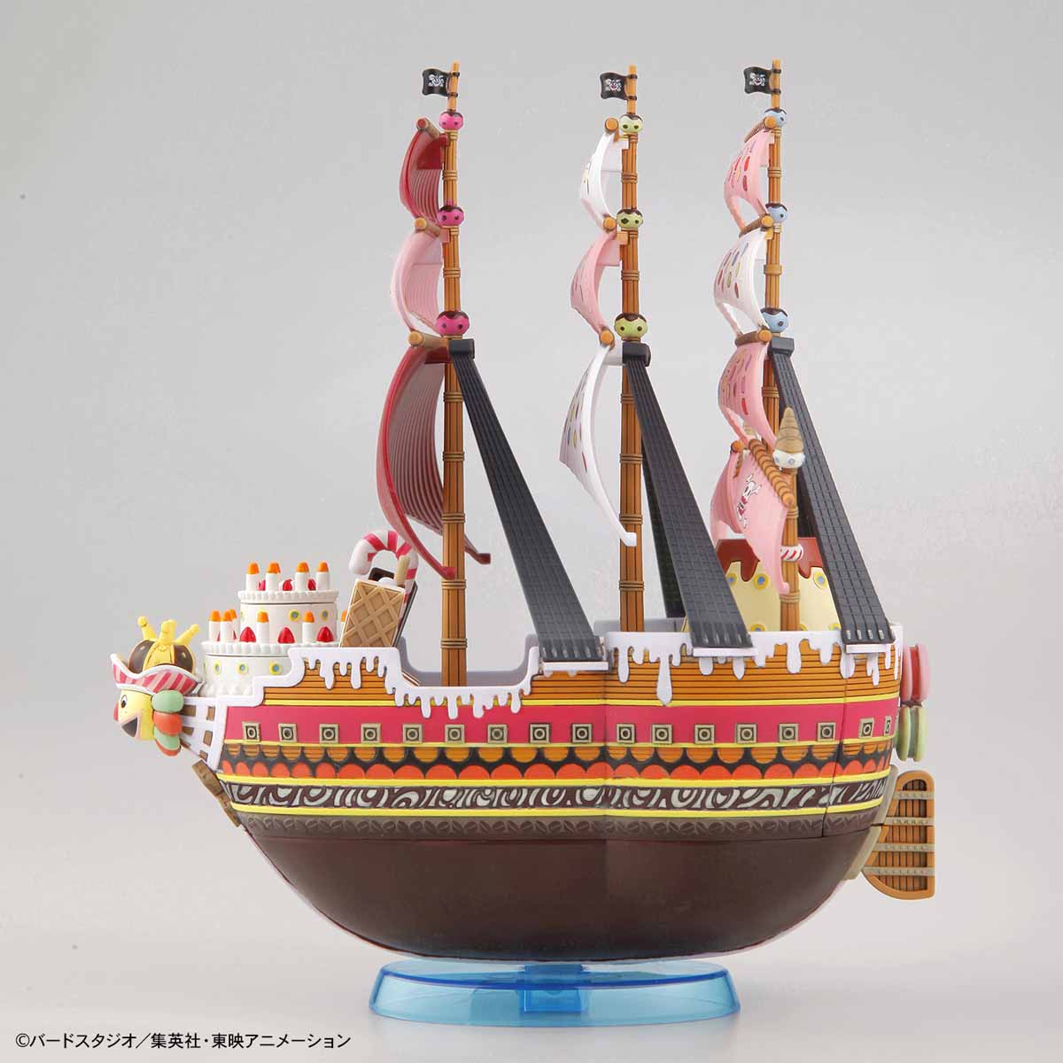 Bandai ONE PIECE Grand Ship Collection 013 Queen-Mama-Chanter Plastic Model Kit