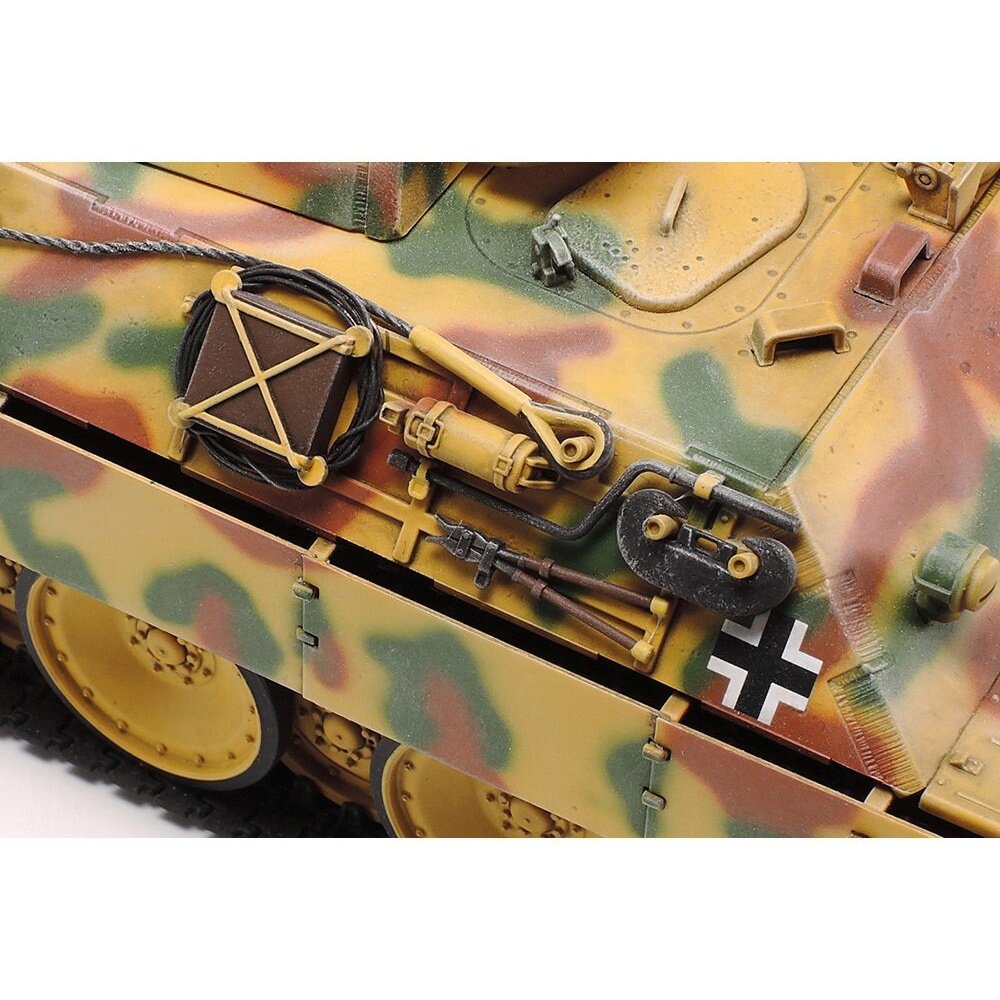 Tamiya 1/35 MM 35345 German Tank Panther Ausf.D Plastic Model Kit