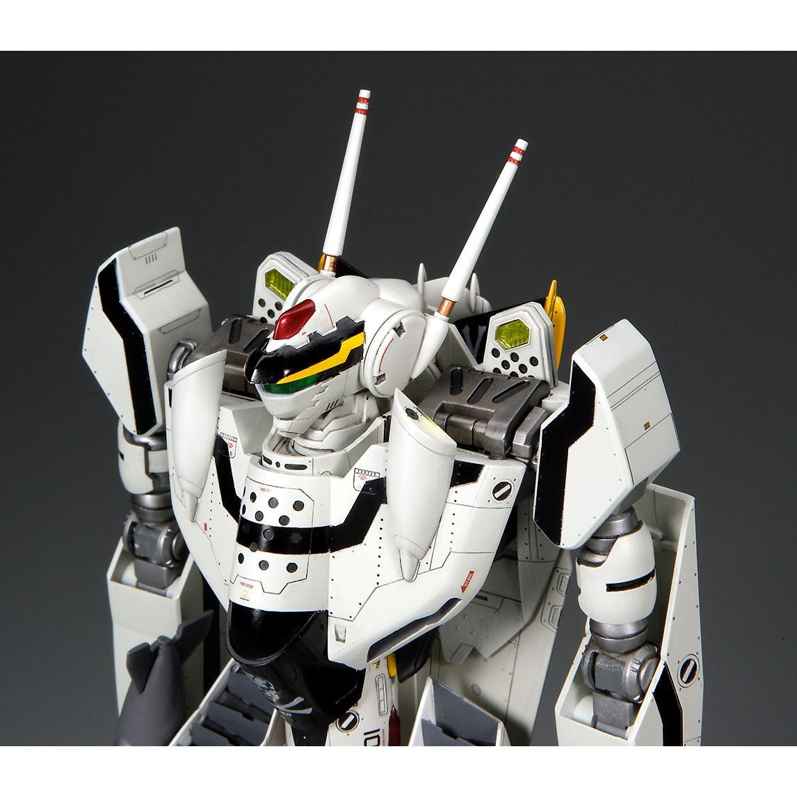 Hasegawa 1/72 超時空要塞ZERO VF-0A/S 機器人 組裝模型