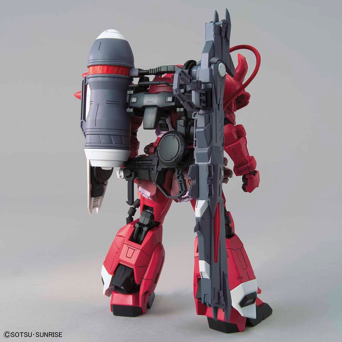 Bandai 1/100 MG Gunner Zaku Warrior (Lunamaria Hawke Custom) Plastic Model Kit
