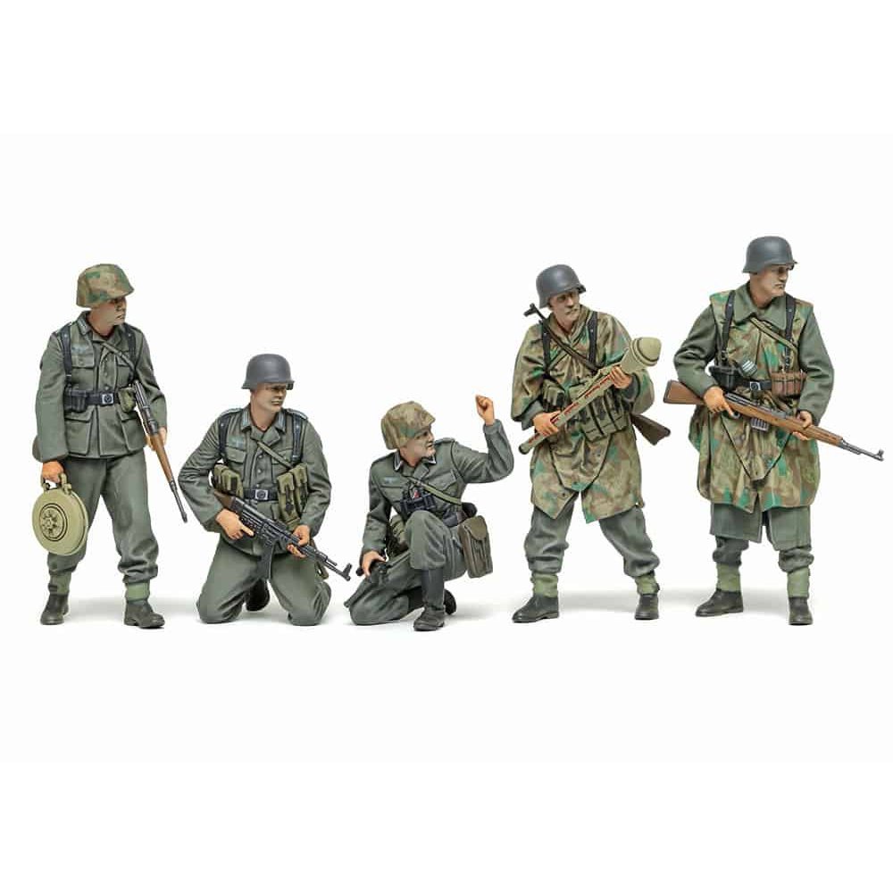 Tamiya 1/35 MM 35382 German Infantry Set (Late WWII) Plastic Model Kit