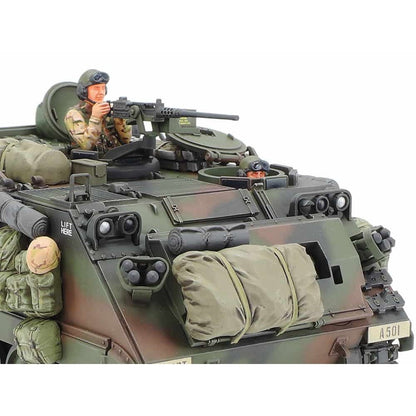 Tamiya 1/35 MM 35265 美國裝甲人員運輸車（沙漠版本） 組裝模型