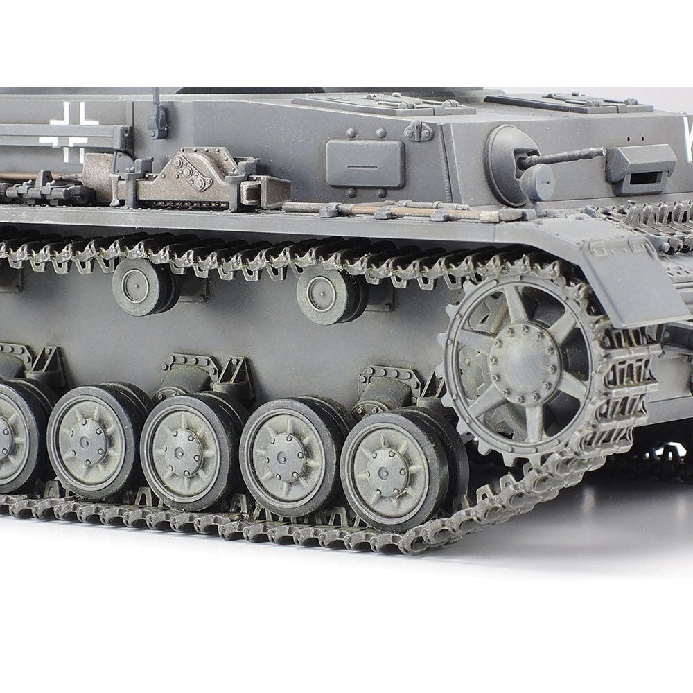 Tamiya 1/35 MM 35374 德國四號坦克 F型 組裝模型