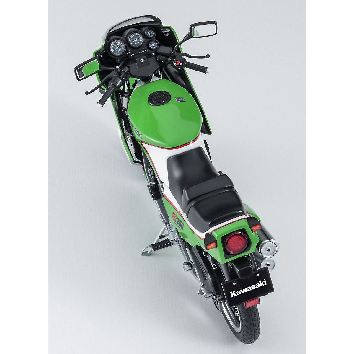 Hasegawa 1/12 BK 12 KAWASAKI KR250 KR250A 組裝模型 - TwinnerModel