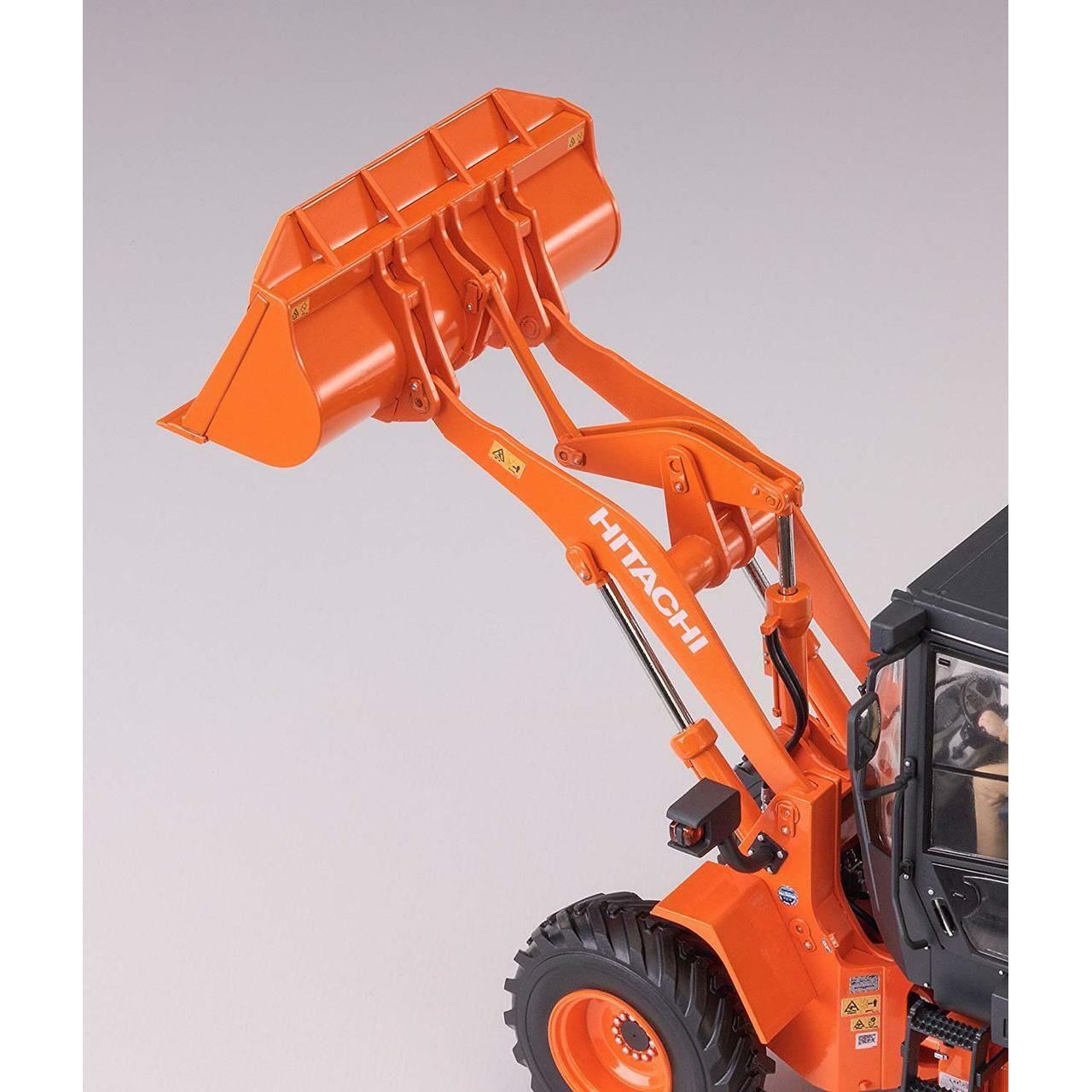 Hasegawa 1/35 WM 04 HITACHI CONSTRUCTION MACHINERY WHEEL LOADER ZW100-6 組裝模型 - TwinnerModel